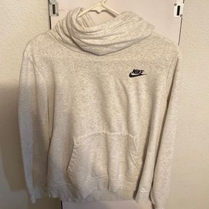 white Nike sweatshirt/hoodie, size M